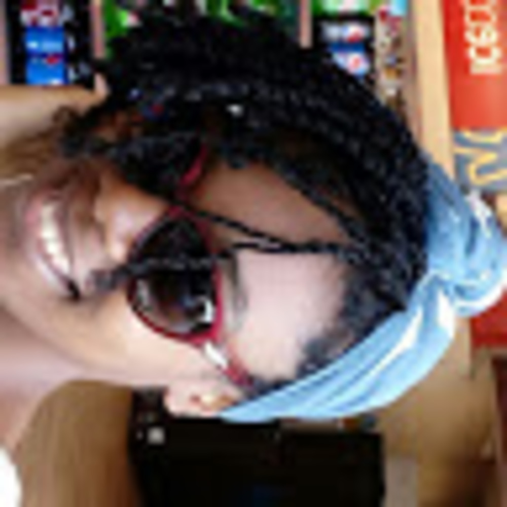 Meet your Posher, Angelina